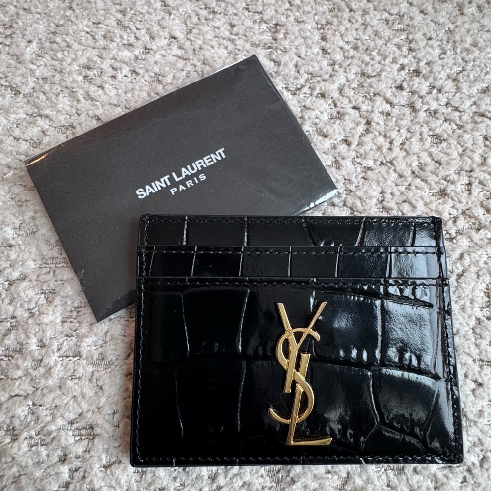 💕SOLD💕Saint Laurent Black Card Holder